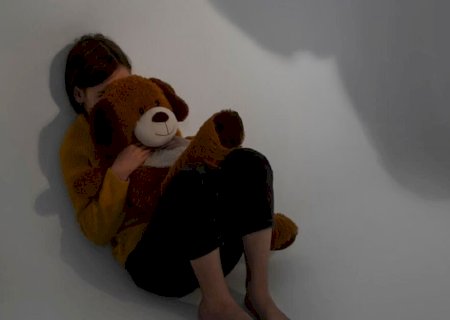 Menina de 8 anos é estuprada por adolescente na casa da irmã mais velha no Santa Emília