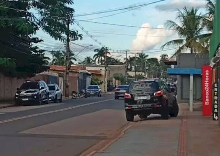 Funcionária de supermercado é baleada após discussão por troca de cerveja