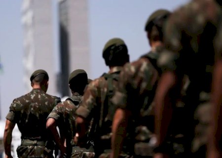 Jovens que completam 18 anos devem fazer o alistamento militar até 30 de junho