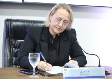Após acidente fatal, Liandra solicita instalação de semáforo em cruzamento do Parque dos Coqueiros