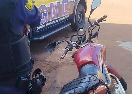 Guarda encontra moto furtada em trânsito