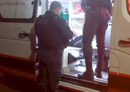 Homem esfaqueado caminha 3 quilômetros para pedir socorro à irmã em MS