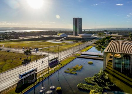 Brasil rebaixa relação com Argentina após novas falas de Milei