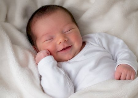 Bebê de 2 meses é espancado e está internado em estado gravíssimo