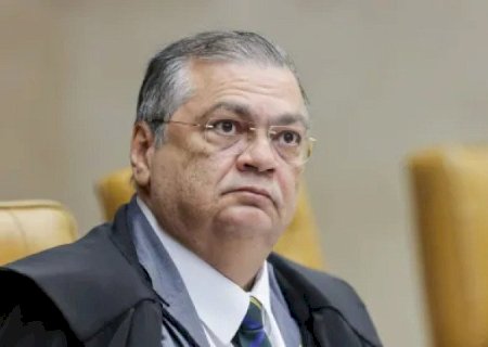 Dino cita descumprimento de normas e sugere julgamento conjunto dia 23