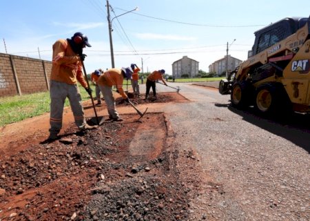 Período chuvoso atrapalha operações de tapa-buracos e início de recapeamentos