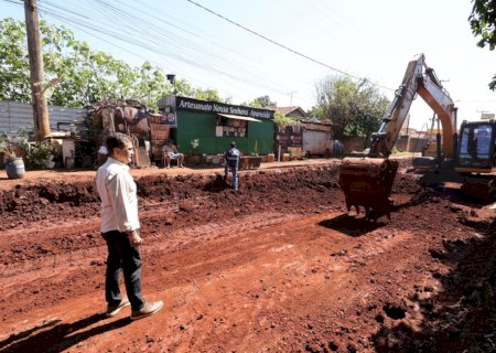 Prefeitura acelera trabalhos e recapeamento da Clóvis Cerzósimo e Iguaçu passa de 70%