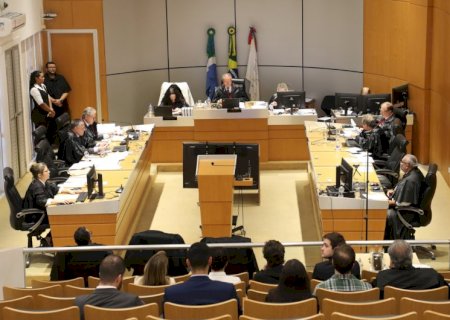Mulher precisa retirar próteses e fabricante é condenada pelo TJMS